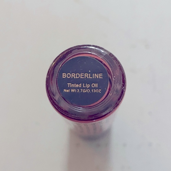 KAB mini Lip Oil in Borderline - Picture 4 of 5